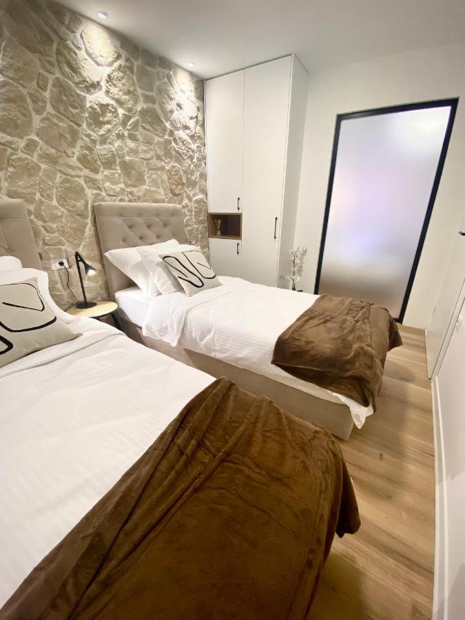 Apartment City Walls In Old Town Of Rovinj Exteriör bild