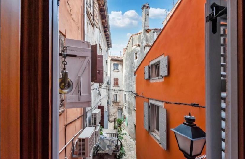 Apartment City Walls In Old Town Of Rovinj Exteriör bild